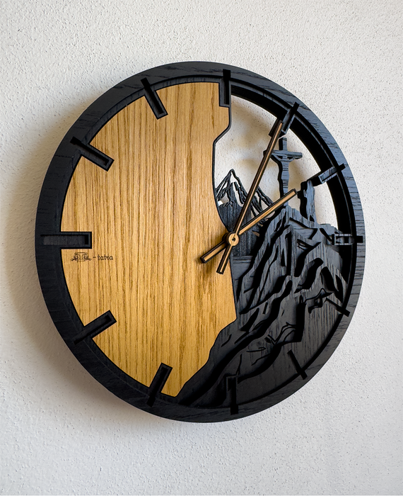 3D Dřevěné dubové hodiny - Kříž a hory - 30cm/50cm/84cm