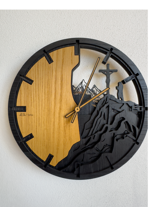 3D Dřevěné dubové hodiny - Kříž a hory - 30cm/50cm/84cm